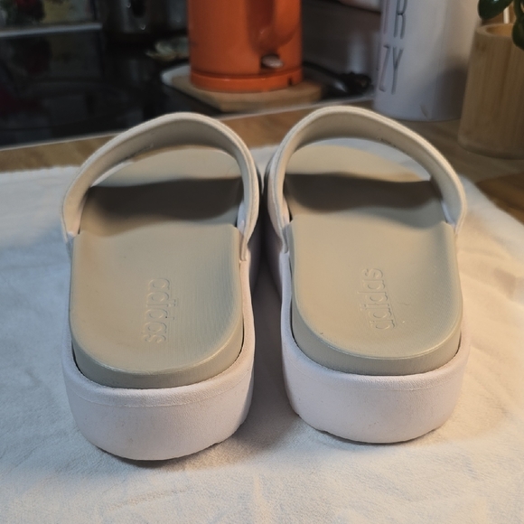 Adidas Silver Slide Sandals with Metallic Stripes - Picture 8 of 8